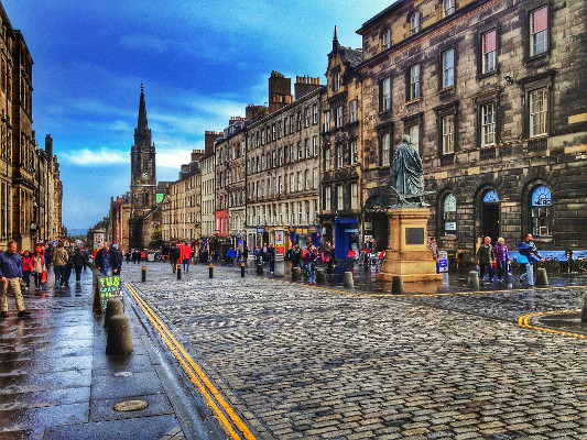 edinburgh_royal_mile.jpg